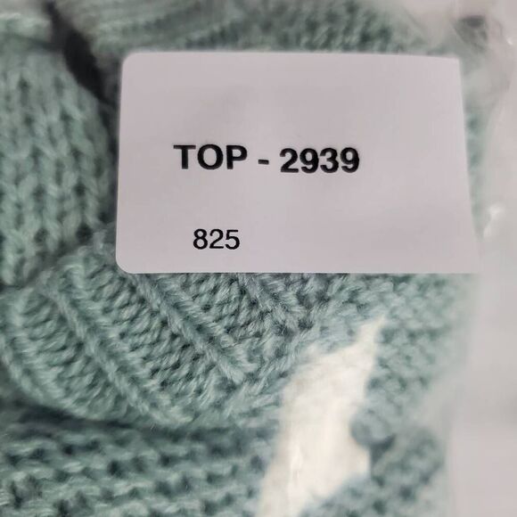 Forever 21 Mint Green Knit Pullover Sweater Women’s Small Long Sleeve - Picture 7 of 7